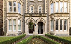 Saco Cardiff Cathedral Road